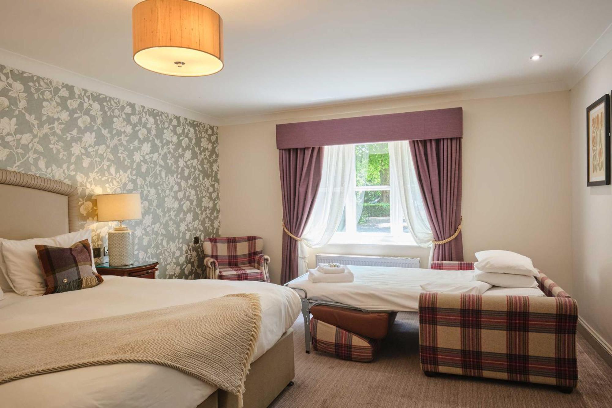 Stratton House Hotel & Spa Сайренстер Экстерьер фото